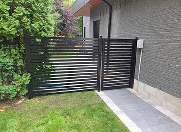 Semi-Privacy-Horizontal-Aluminum-Fence-Gate-Installed-in-Boise-Idaho