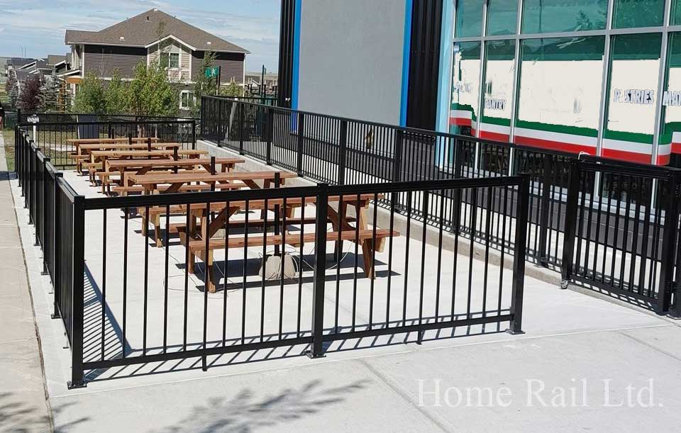 Aluminum Railing-Commercial Railing Toronto-Deck-Railing-Orangeville-Aluminum-Deck-Railing-Porch-Railings--Aluminum-Railings-Glass-Railings-Pool-Railings-Balcony-Railings-Banister-Railings-Porch-Railings