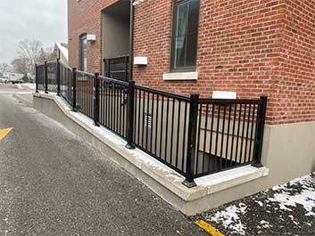 commercial railing-Aluminum Railings -Glass Deck Railing-Frameless Glass Railing-Aluminum Railings-Glass Railings-Pool Railings-Balcony-Railings-Banister-Railings-Porch Railings-Picket Railing