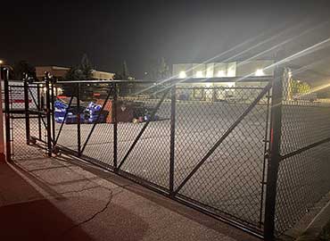 Chain Link Fence-Chain Link Fence with Cantilever Gate installed in Toronto