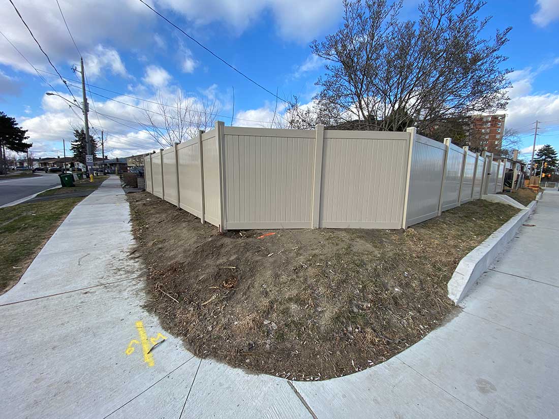 Vinyl Fence Toronto
