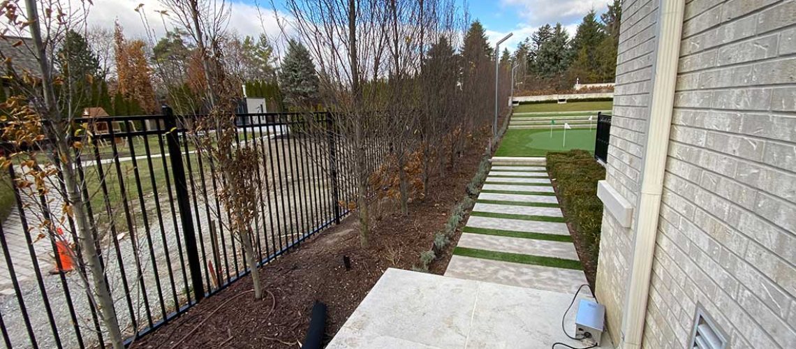 Aluminum Modern Picket Fence Panels-Aluminum Fence Panels-Aluminum Fence Panels installed in Richmond Hill Aluminum Modern Picket Fence Panels-Aluminum Fence Panels-Aluminum Fence Panels installed in Richmond Hill